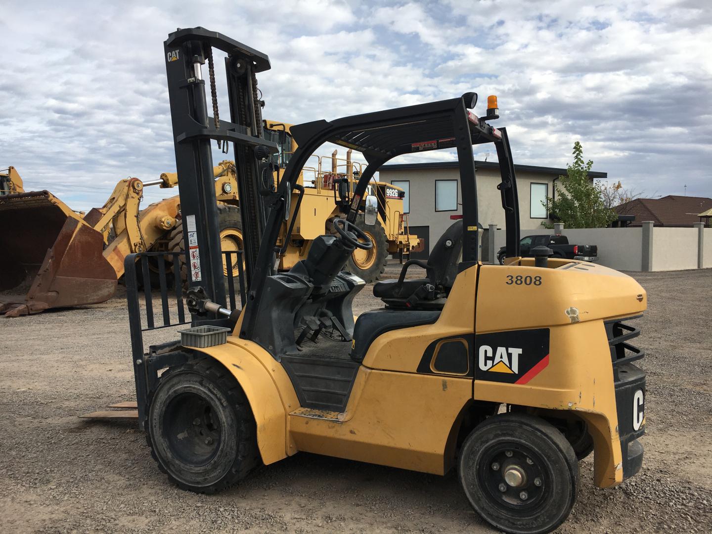 MONTACARGAS CATERPILLAR DP40N1